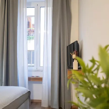 Апартаменты Mamomi House *